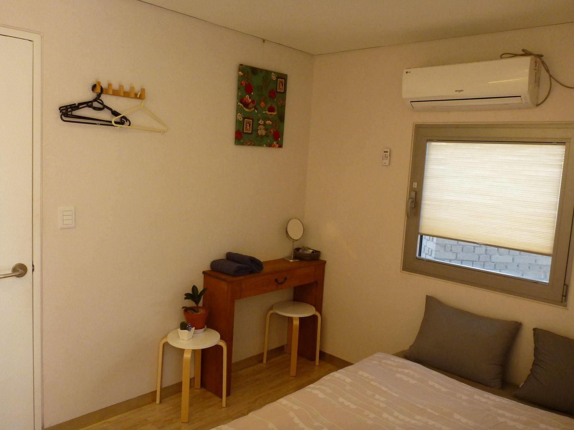 Inside Busan Hostel Eksteriør billede